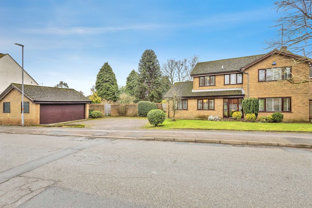 Property photo 2 of 19