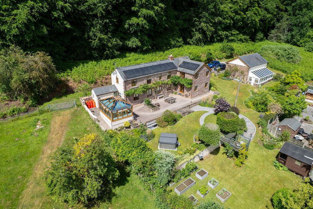 Property photo 1 of 21