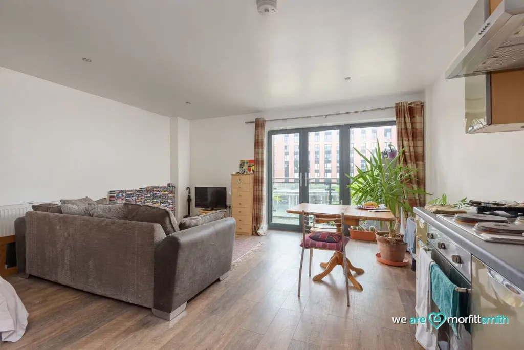 Property photo 2 of 10