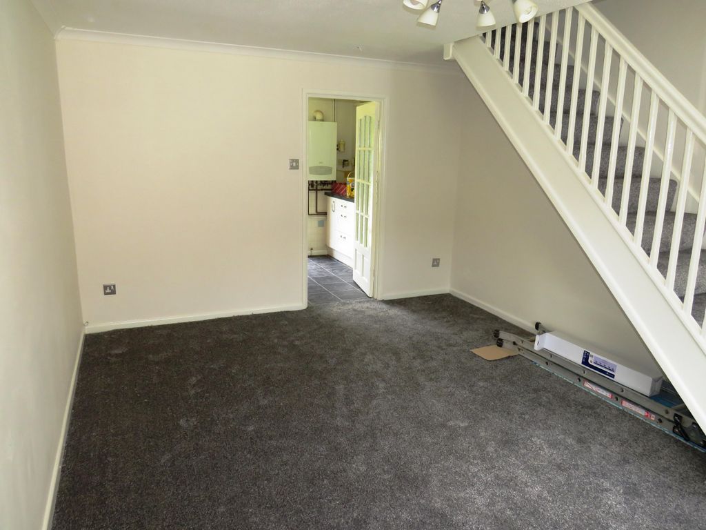 Property photo 3 of 10 Balcony