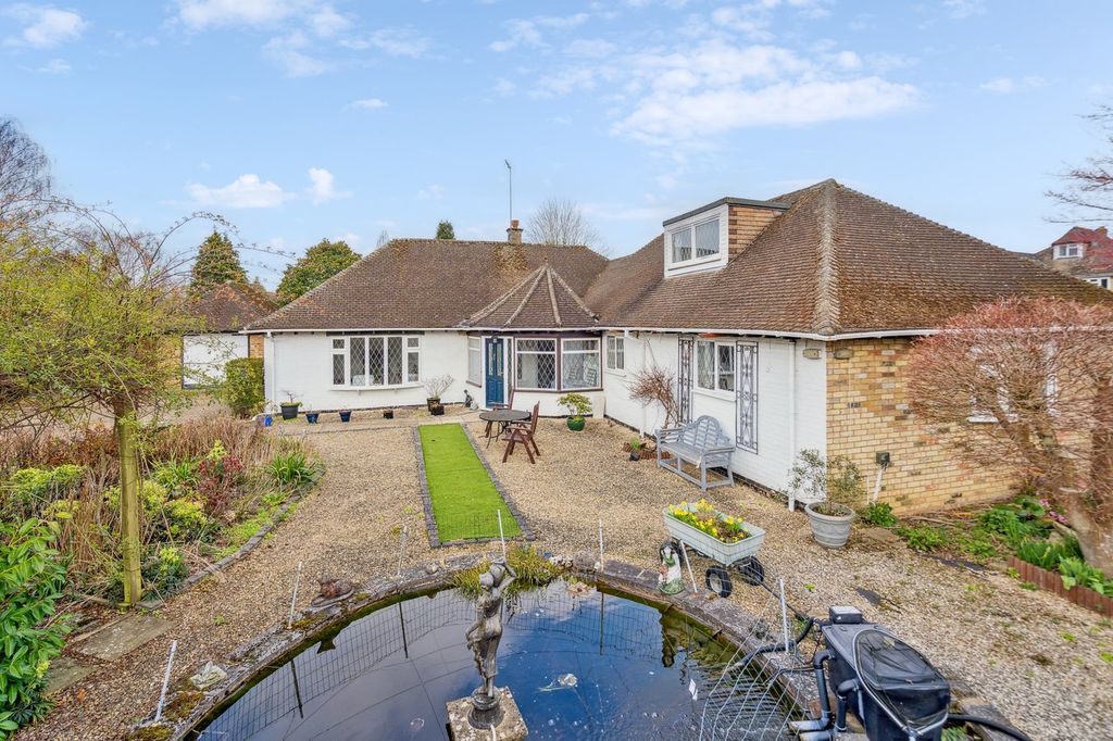 Property photo 1 of 17