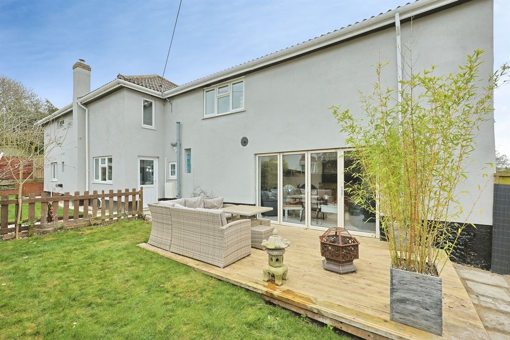 Property photo 1 of 25