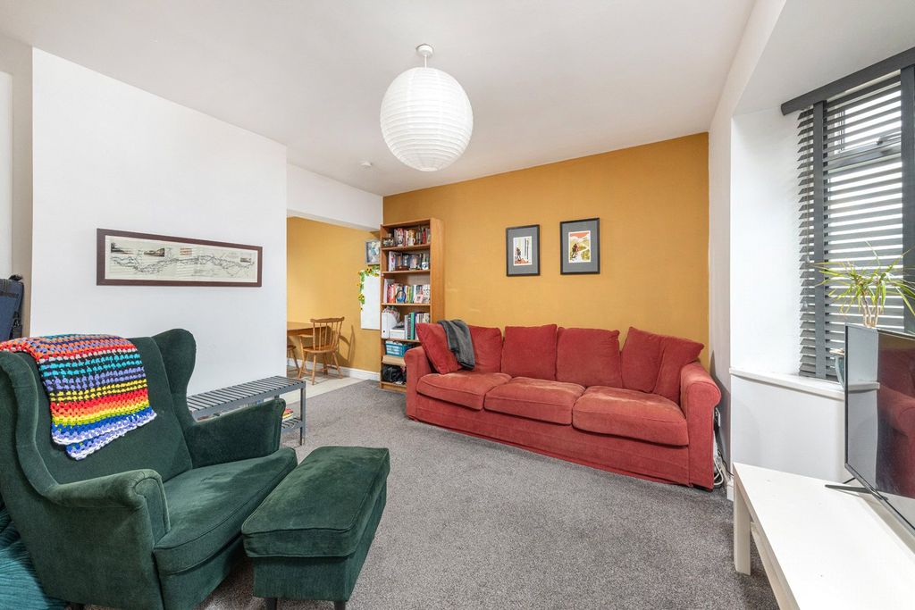 Property photo 3 of 12 Picture No. 06