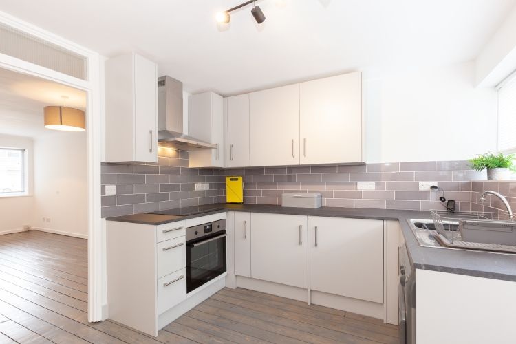Property photo 1 of 8 199215