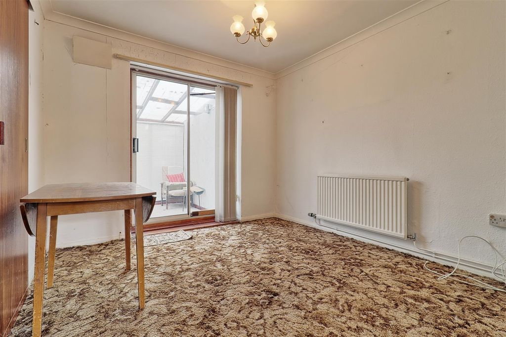 Property photo 3 of 11 Dining.Jpg