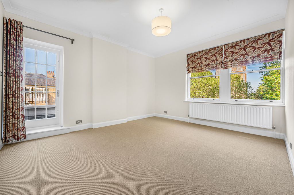 Property photo 2 of 11 Picture No. 13