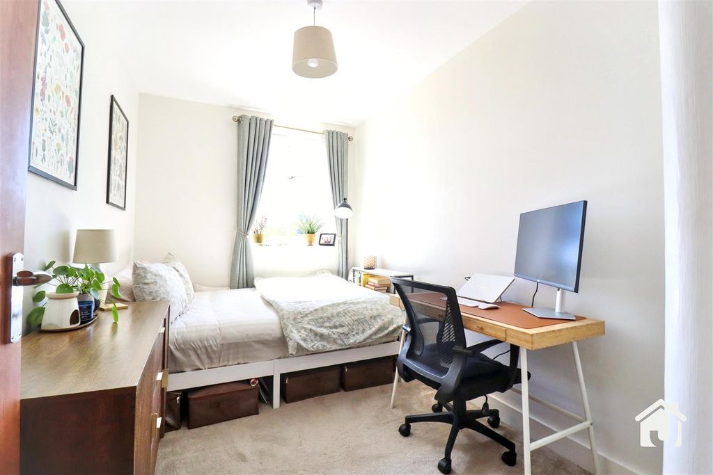 Additional image 13 of 2 bed flat for saleHooks Close, Anstey, Leicester LE7