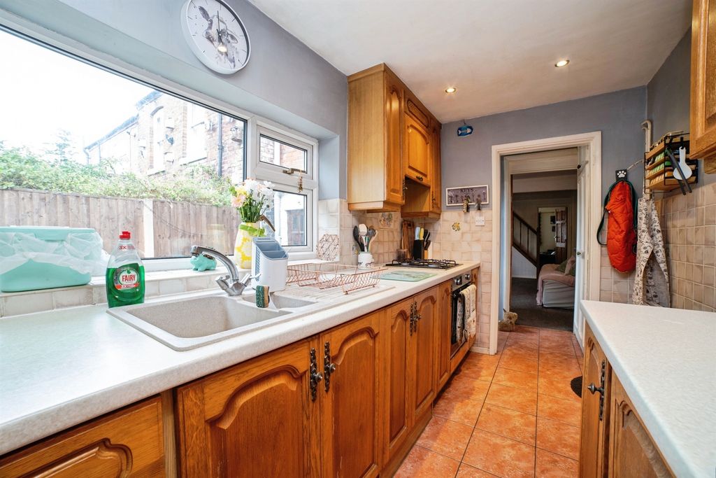 Property photo 3 of 17