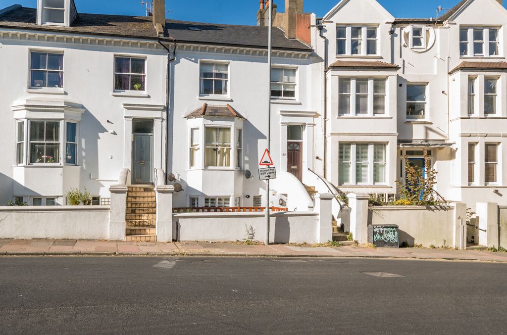 Property photo 1 of 12 1454861-26-69F386...