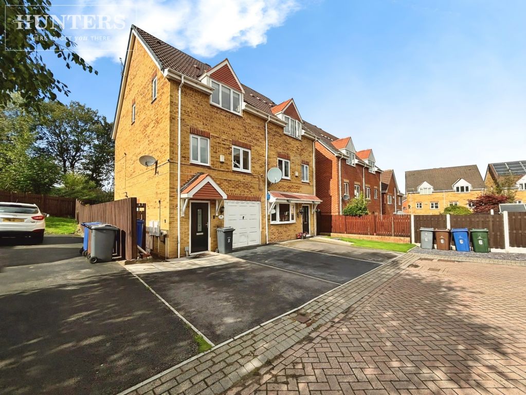 Property photo 1 of 17 Pbox-Street_Scape-339123.Jpeg