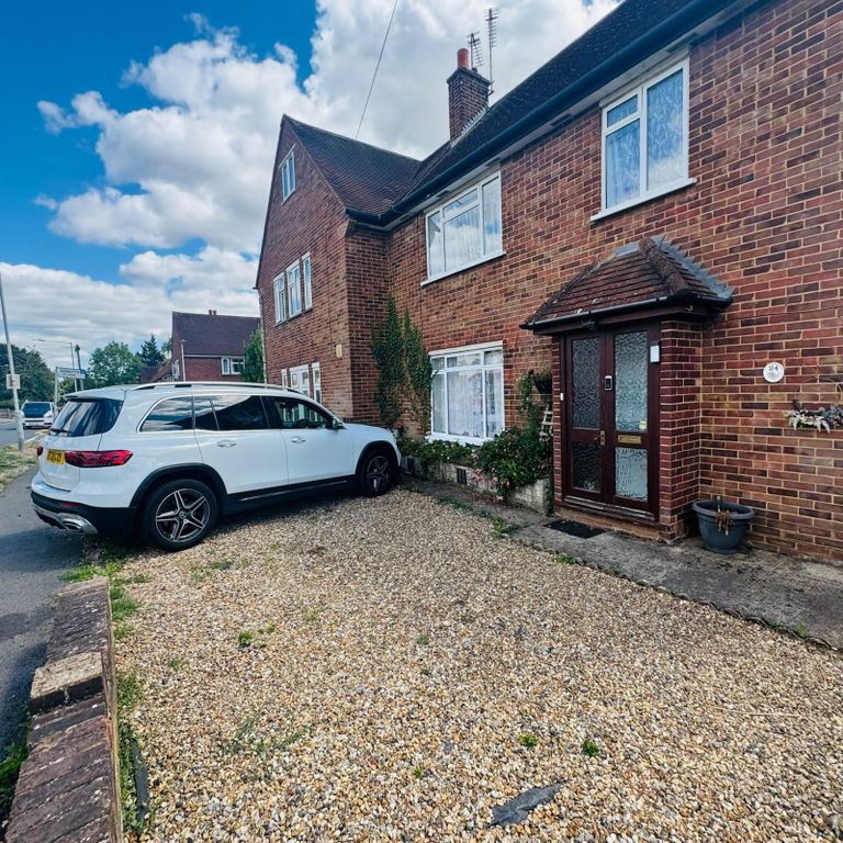Property photo 1 of 18 3 Bedroom Semi-Detached House
