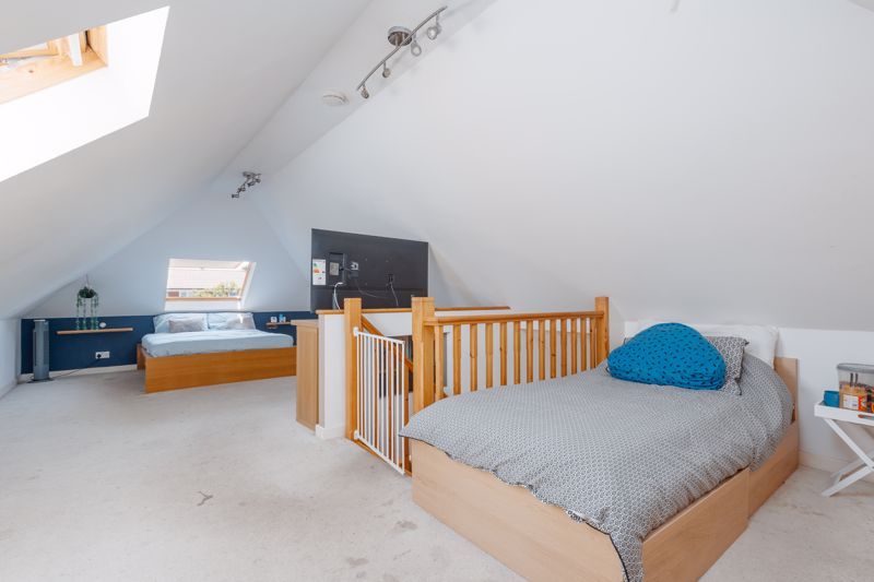 Property photo 3 of 14 Photo 9