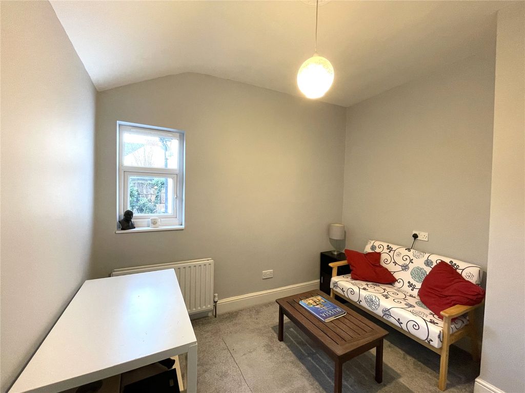 Property photo 3 of 21 Picture No. 39