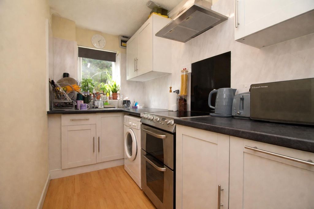 Property photo 2 of 8 Image00001.Png