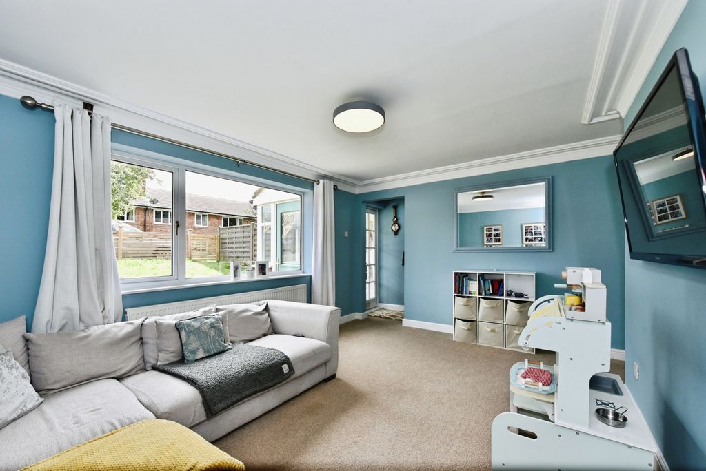 Property photo 3 of 19 Pbox-Img.Jpg