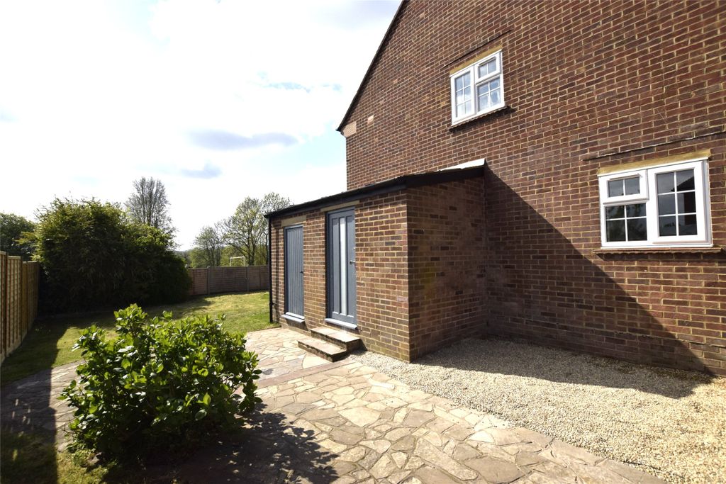 Property photo 3 of 16 Picture No. 06