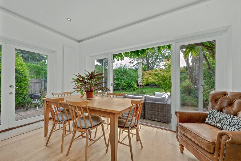 Property photo 3 of 21 Dining Area