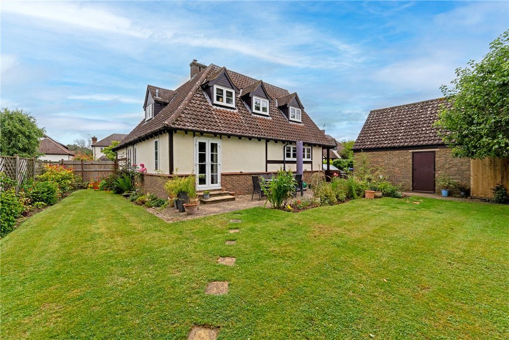 Property photo 3 of 16 Picture No. 21