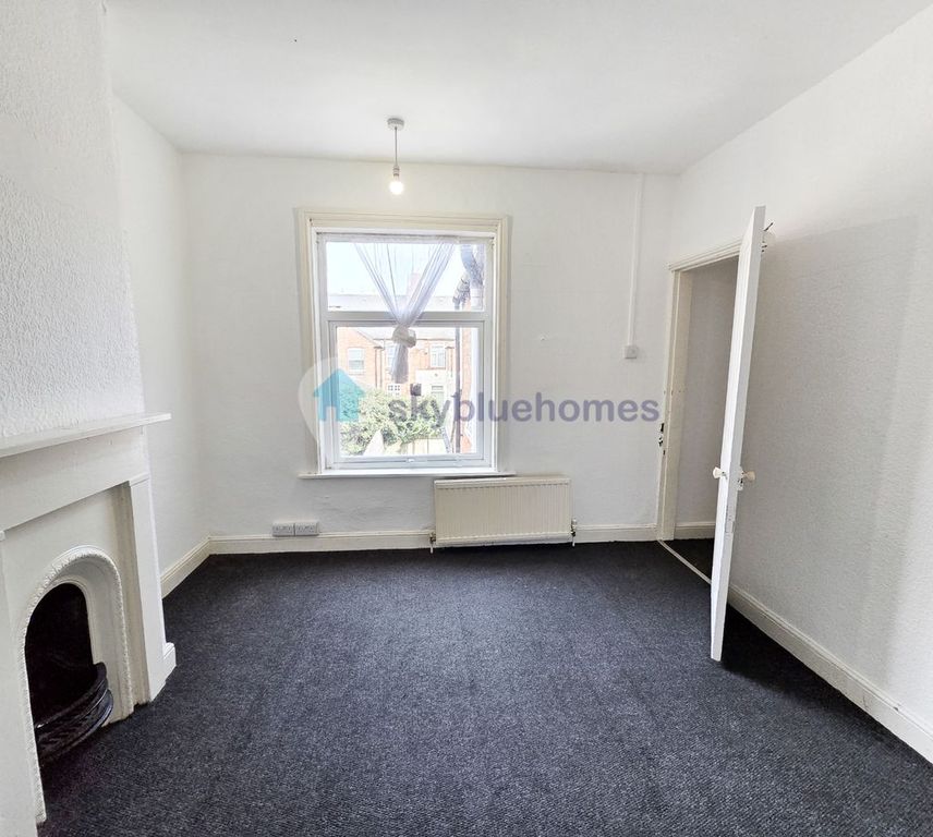 Property photo 3 of 17 Photo 3