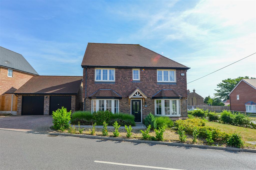 Property photo 1 of 29 Braeburn Drive, Hoo5.Jpg
