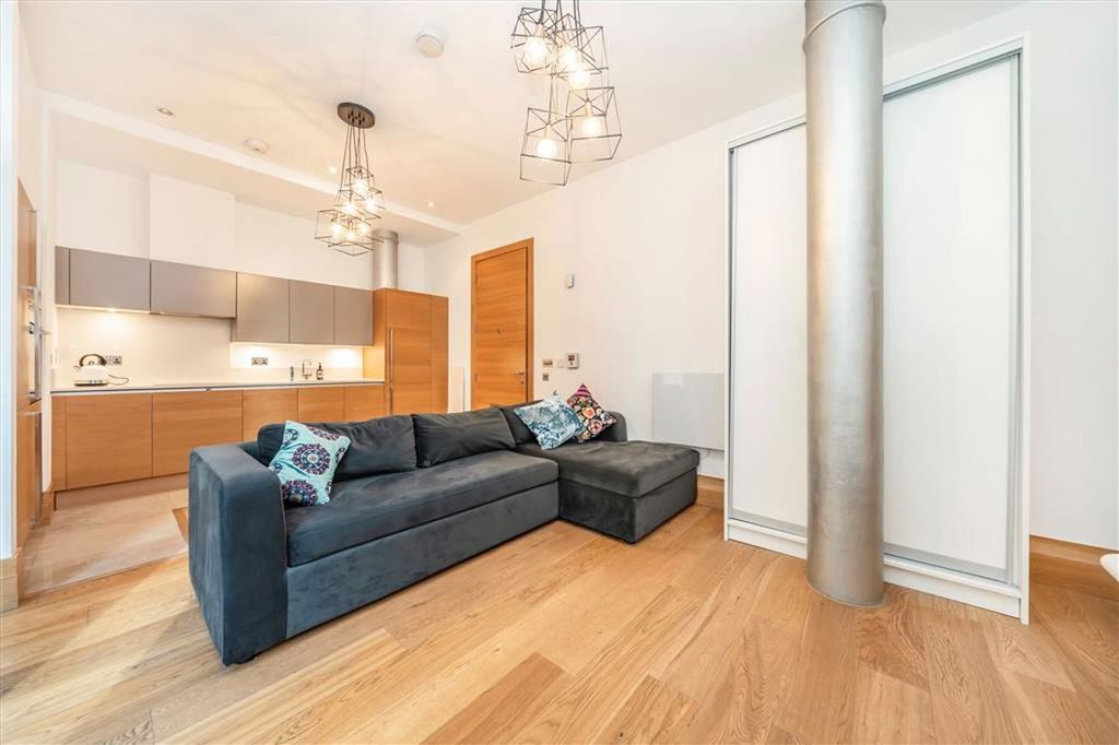 Property photo 2 of 6