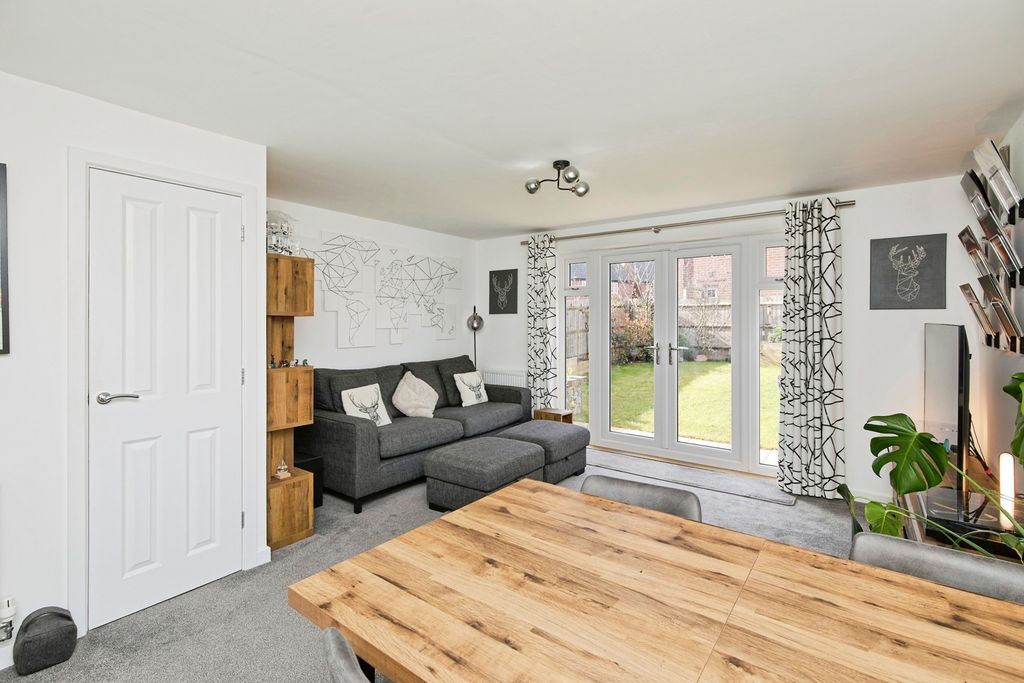 Property photo 2 of 17 Living Room