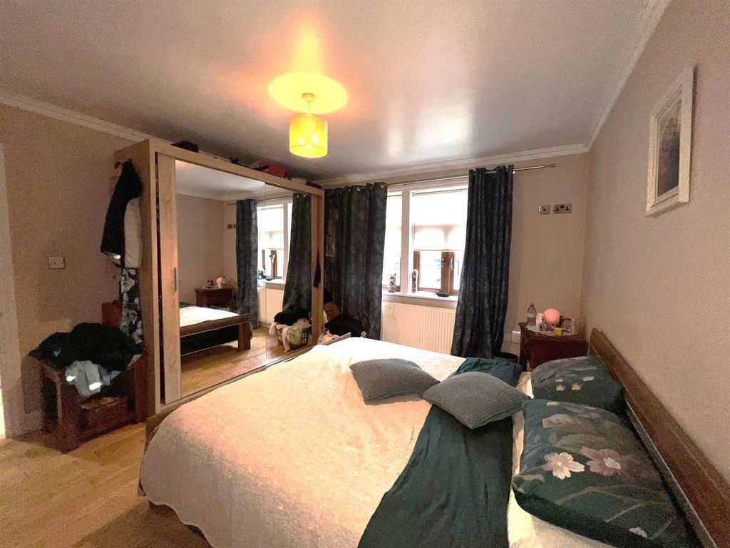 Property photo 3 of 17 2.Jpg