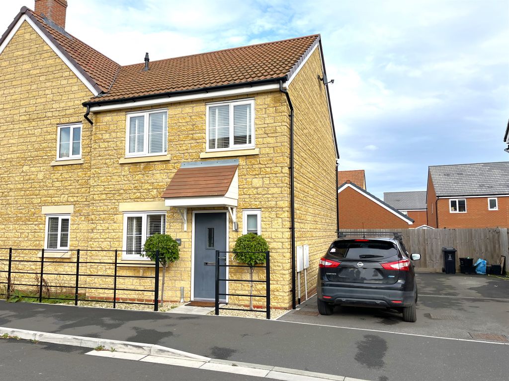 Property photo 1 of 11