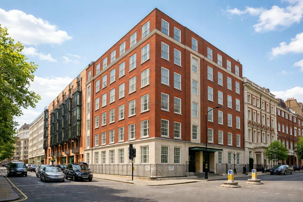 Property photo 2 of 7 Grosvenor Street 52-54 External 1.Png