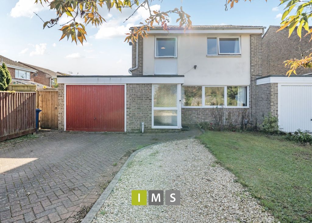 Property photo 2 of 18