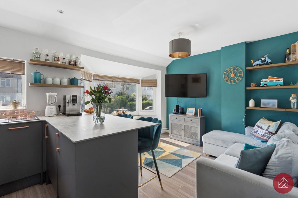 Property photo 2 of 20 Open Plan