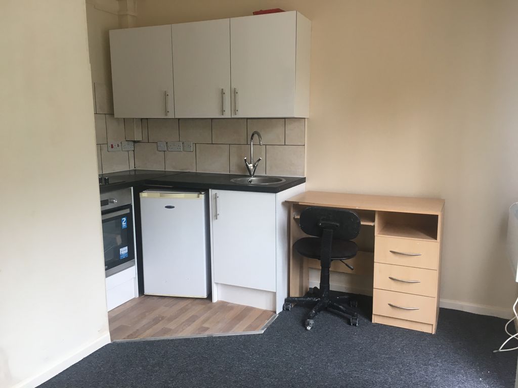 Property photo 1 of 2
