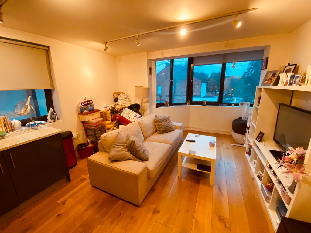 Property photo 2 of 7