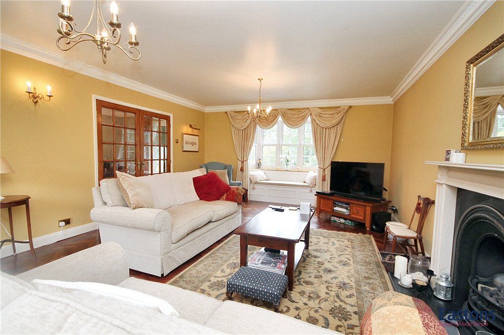 Property photo 3 of 38 Picture No. 25
