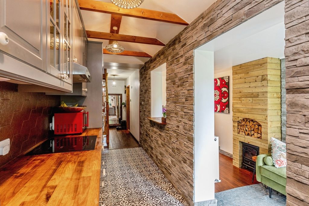 Property photo 1 of 15 Pbox-Img.Jpg