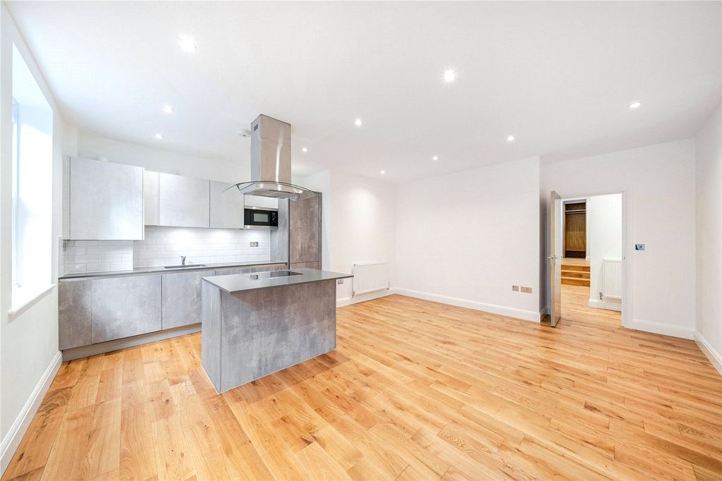 Property photo 2 of 19 Picture No. 07