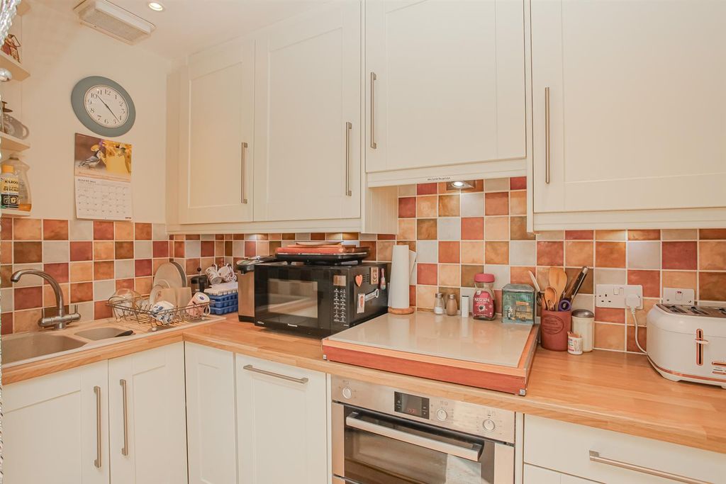 Property photo 3 of 13 Img_1029.Jpg