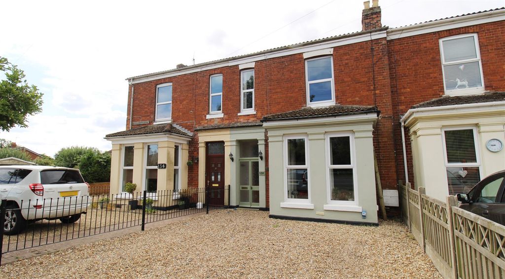 Property photo 1 of 20 Front