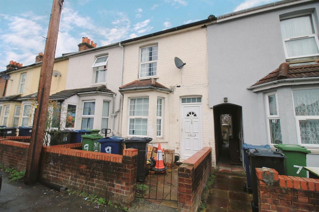Property photo 1 of 12