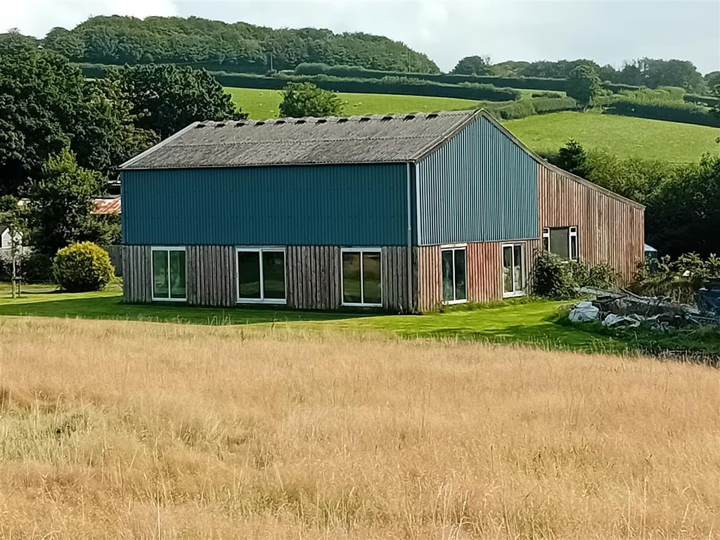 Property photo 1 of 10 Barn