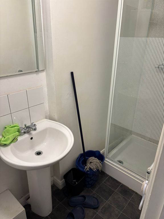 Property photo 2 of 3