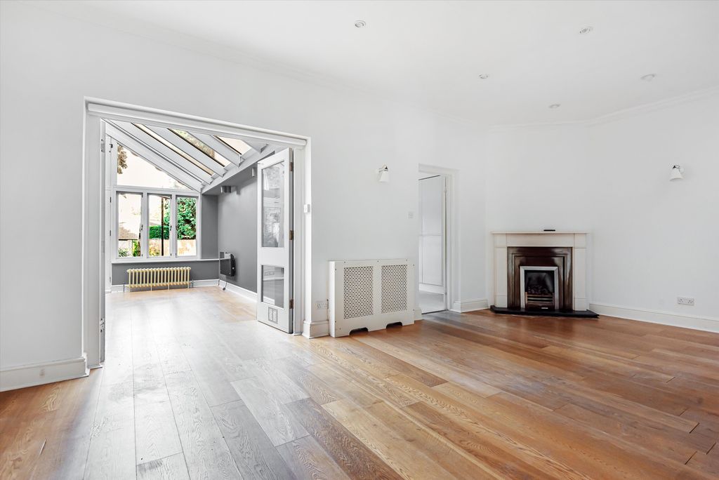 Property photo 1 of 16 Image