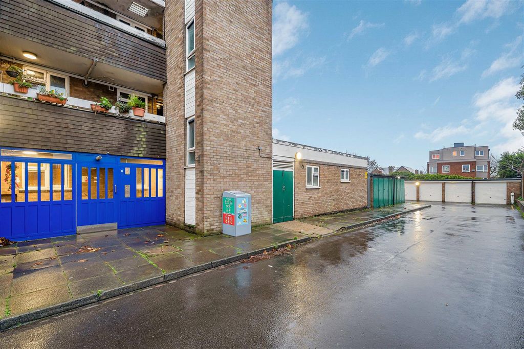 Property photo 2 of 26 3_69479.Jpg