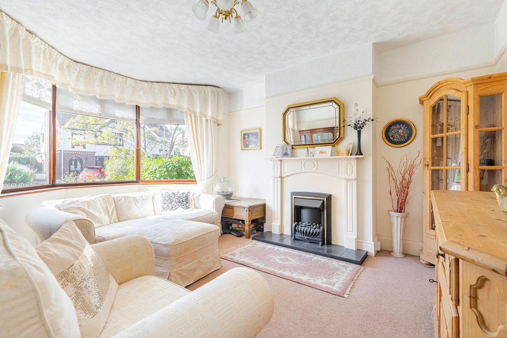 Property photo 2 of 16