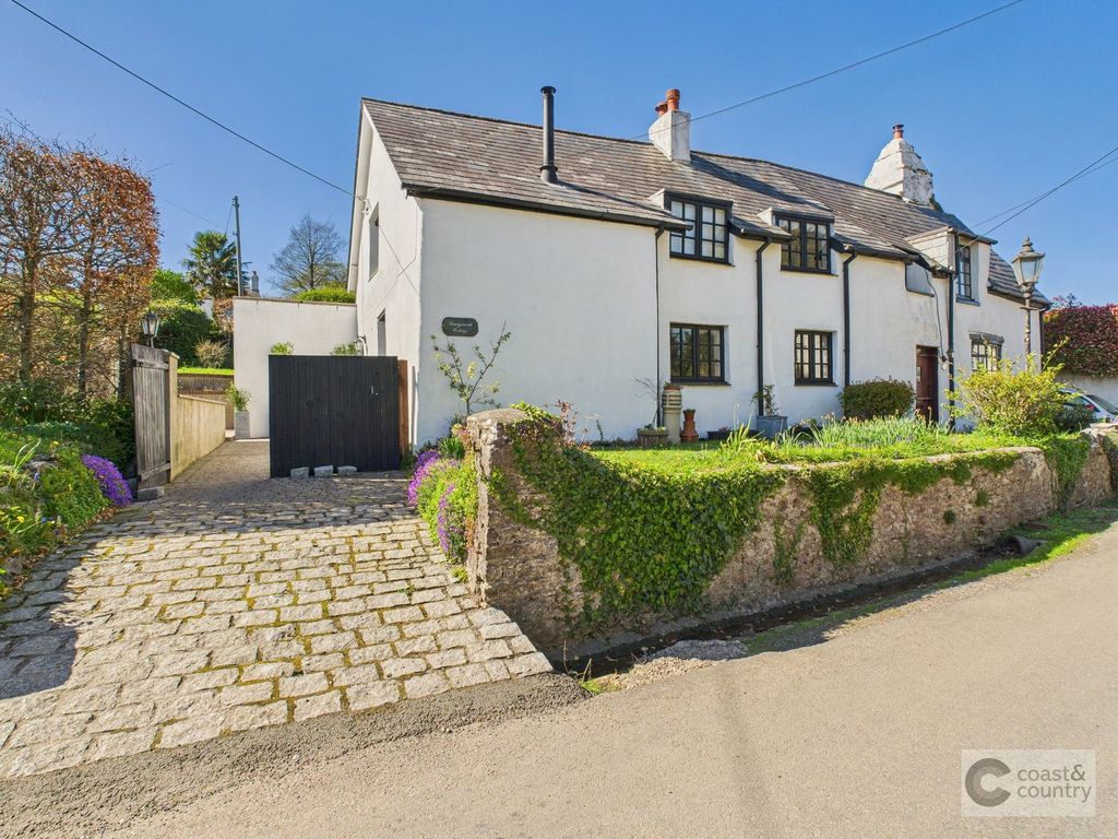 Property photo 1 of 25