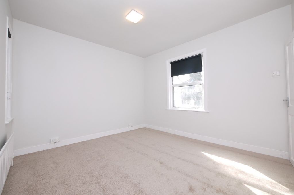Property photo 3 of 4 5444172