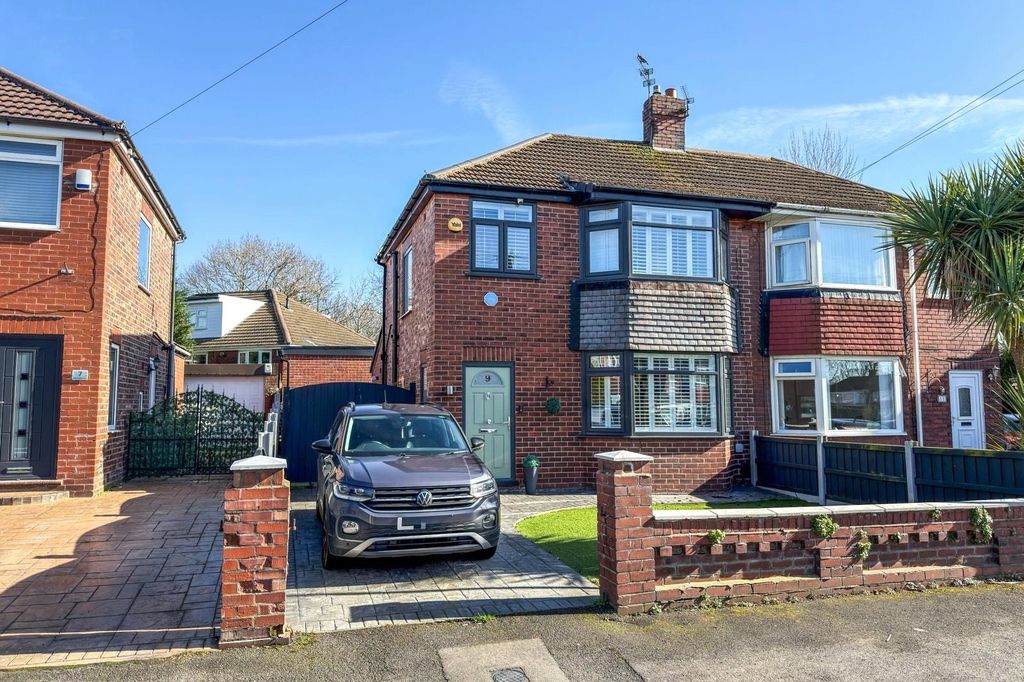 Property photo 1 of 23 Front External