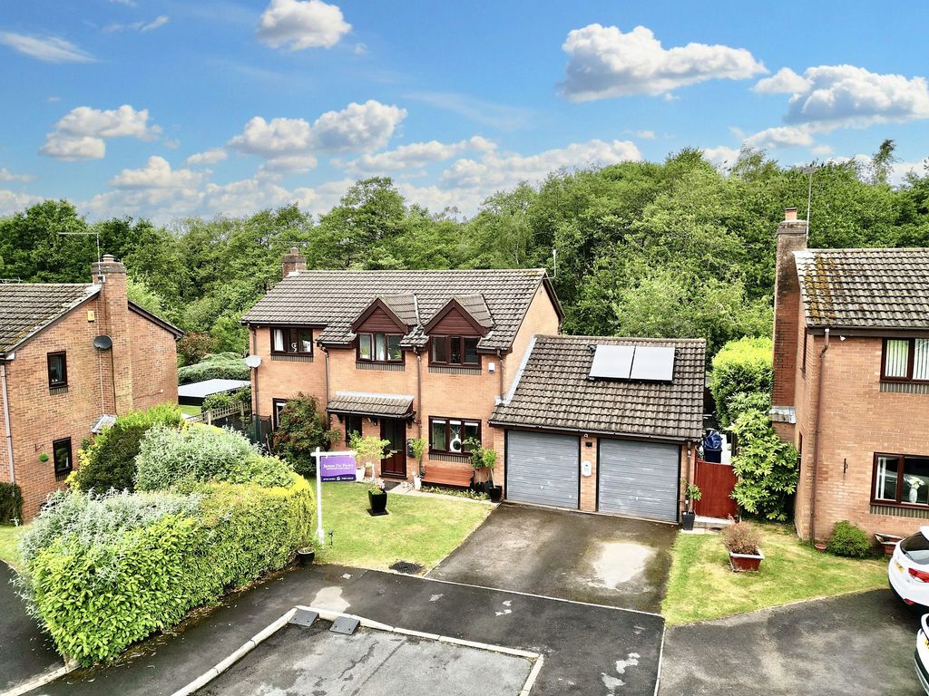 Property photo 1 of 30
