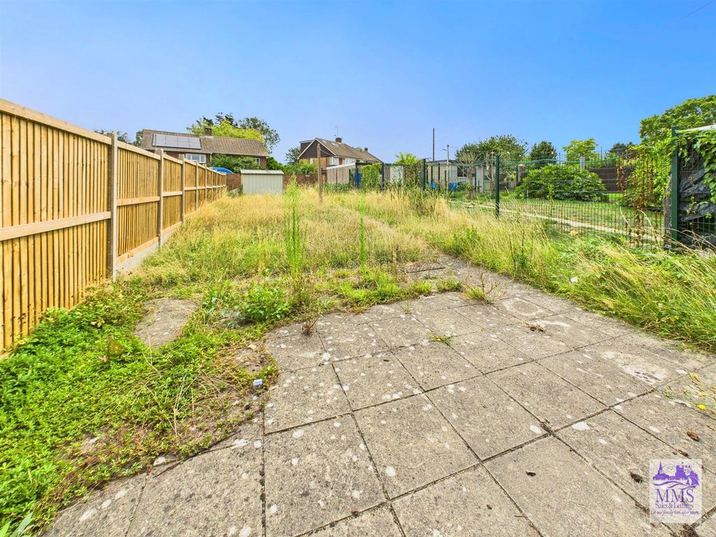 Property photo 3 of 13 Cam04098G0-Pr0089-Still010.Jpg
