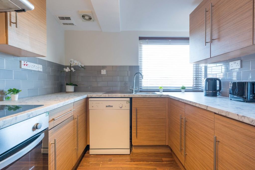 Property photo 2 of 8 Khf18 - Living Area/ Kitchen